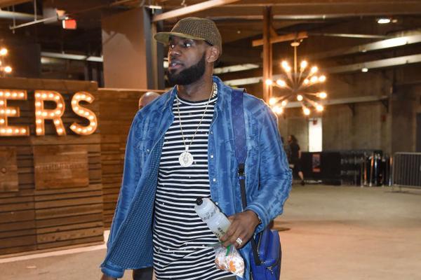 尤文vs乌迪内斯：伊尔迪兹、乔纳森-戴维首发，麦肯尼出战（尤文迎战乌迪内斯：伊尔迪兹、乔纳森-戴维先发，麦肯尼出战）