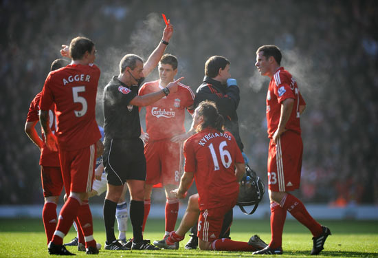 罗体：卢卡库本周末可能归队，预计意超杯半决赛踢米兰时复出（罗马体育报：卢卡库或于本周末归队，预计在意超杯半决赛对米兰时复出）