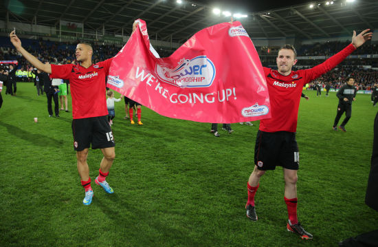 环球足球奖2025年度最佳球员候选：姆巴佩在列，巴黎8人入选（2025年环球足球奖最佳球员候选名单出炉：姆巴佩上榜，巴黎8人入围）