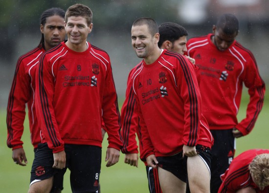 德甲战报：伯格1射1传，霍芬海姆3-0完胜奥格斯堡（德甲：伯格传射建功，霍芬海姆3-0零封奥格斯堡）