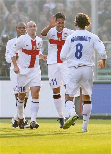 巴萨-法兰克福欧冠比赛门票仅限会员购买，确保主场氛围（巴萨vs法兰克福欧冠门票仅向会员发售，力保主场氛围）