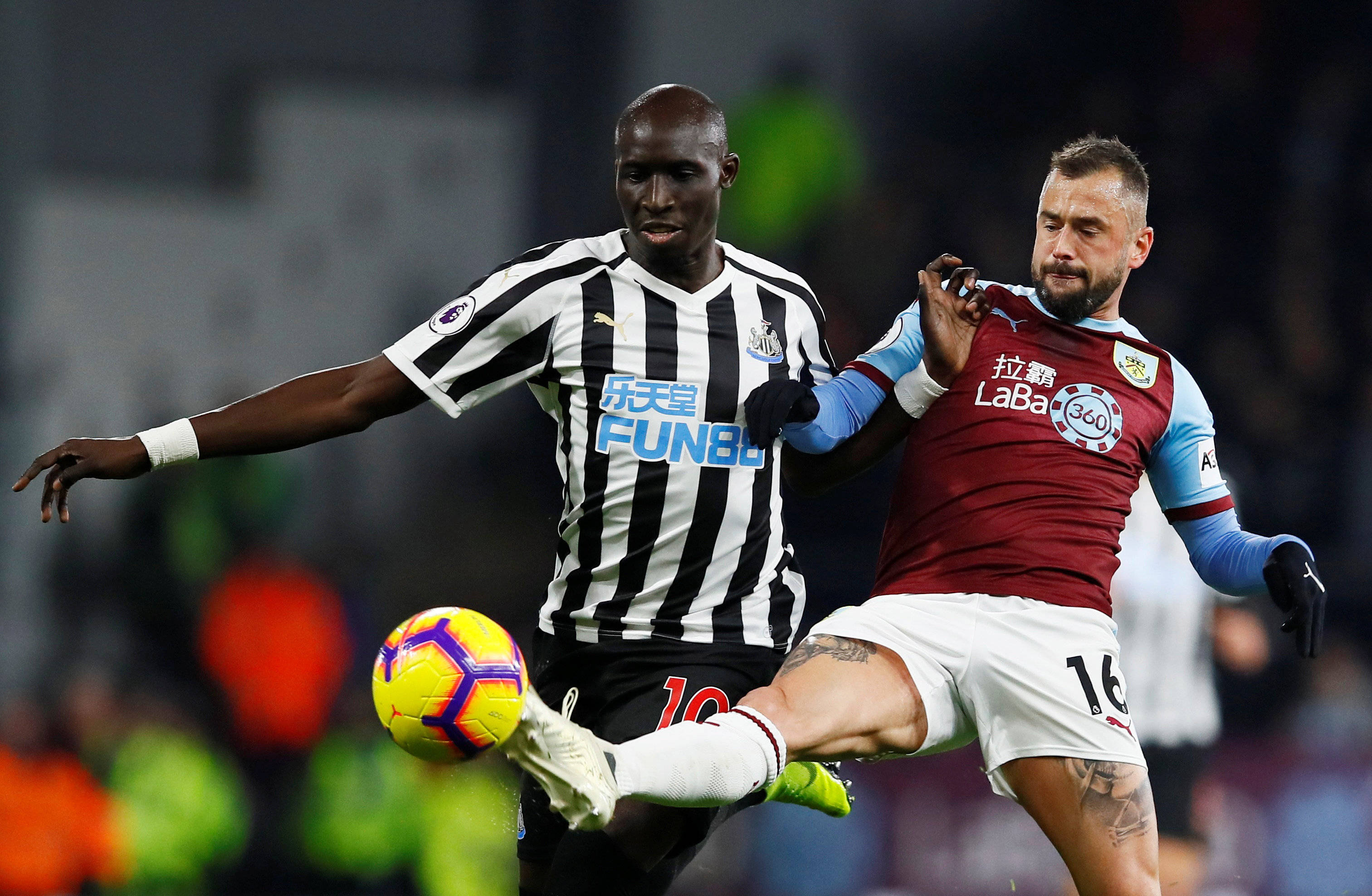 罚球少了13个！詹姆斯：有时候你能得到哨子，但有时候不能（罚球少13次！詹姆斯：有时有哨，有时没有）