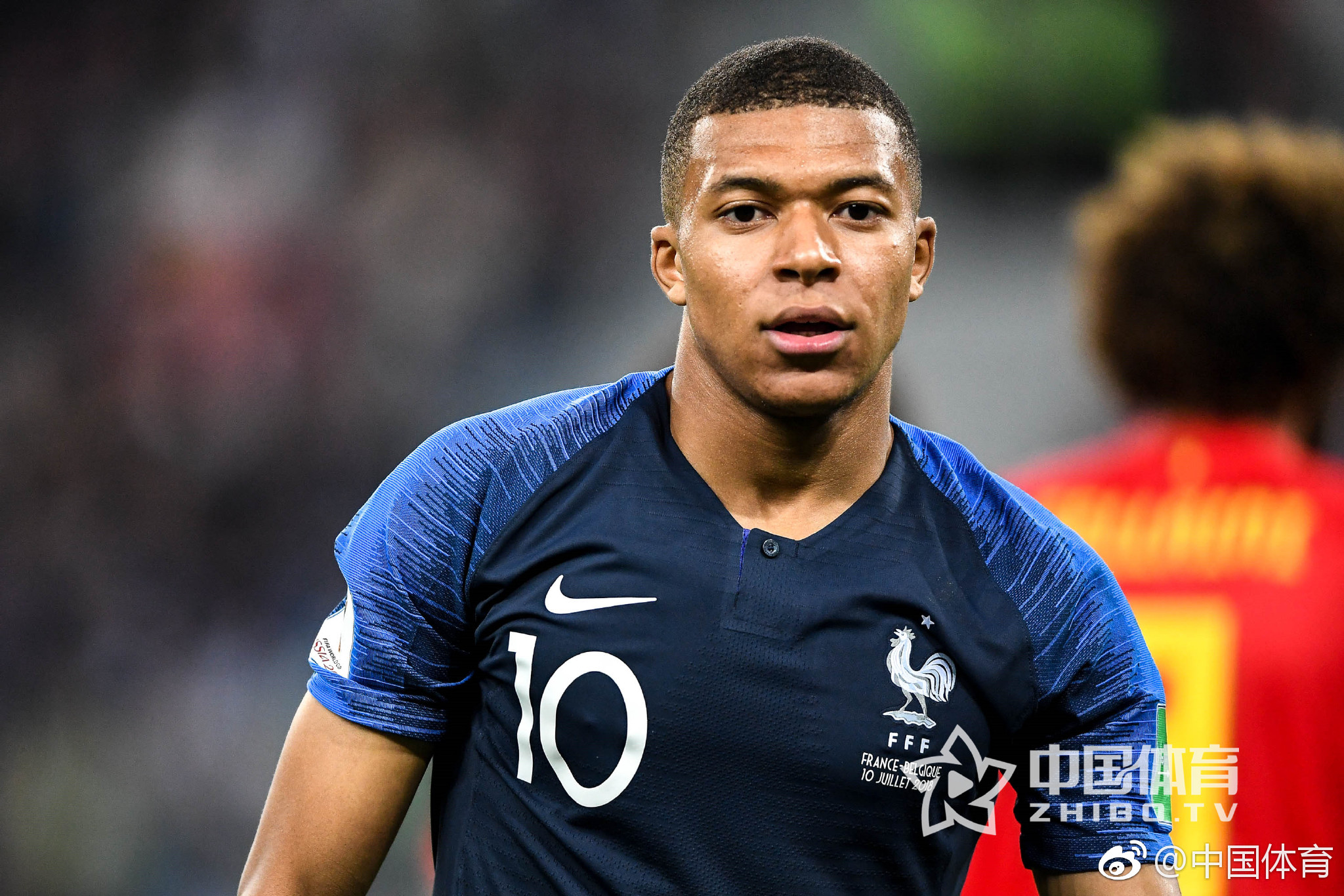 半场战报：博洛尼亚1-2克雷莫内塞，奥尔索利尼点射，瓦尔迪、帕耶罗破门（半场战况：博洛尼亚1-2暂落后克雷莫内塞，奥尔索利尼点球得分，瓦尔迪与帕耶罗破门）