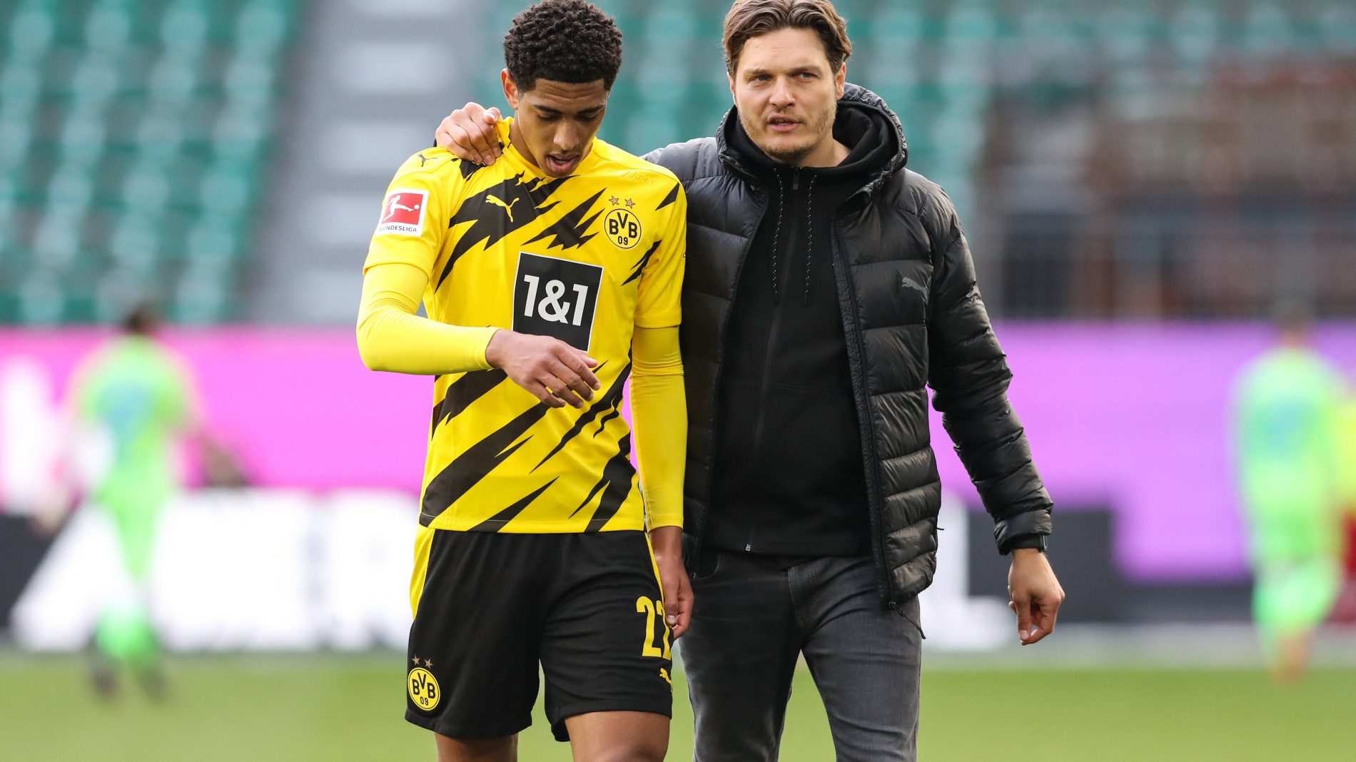 各位雷速老哥们下午好~最受欢迎的《体坛女神》栏目又在周四与大家准时见面啦！（雷速各位老哥下午好，人气栏目《体坛女神》周四如约与大家相见！）