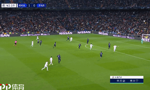 梅西附体！安东尼欧联超车后1V3吊射 10场6球2助打脸曼联+巴西男足（安东尼欧联神作：超车后1V3挑射，近10战6球2助，打脸曼联与巴西男足）